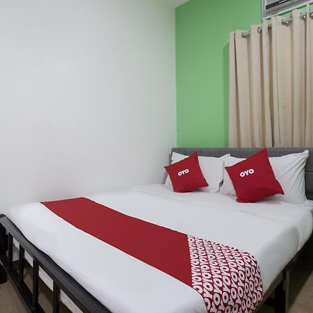 Casa Lily Hotel Quezon City Exterior photo