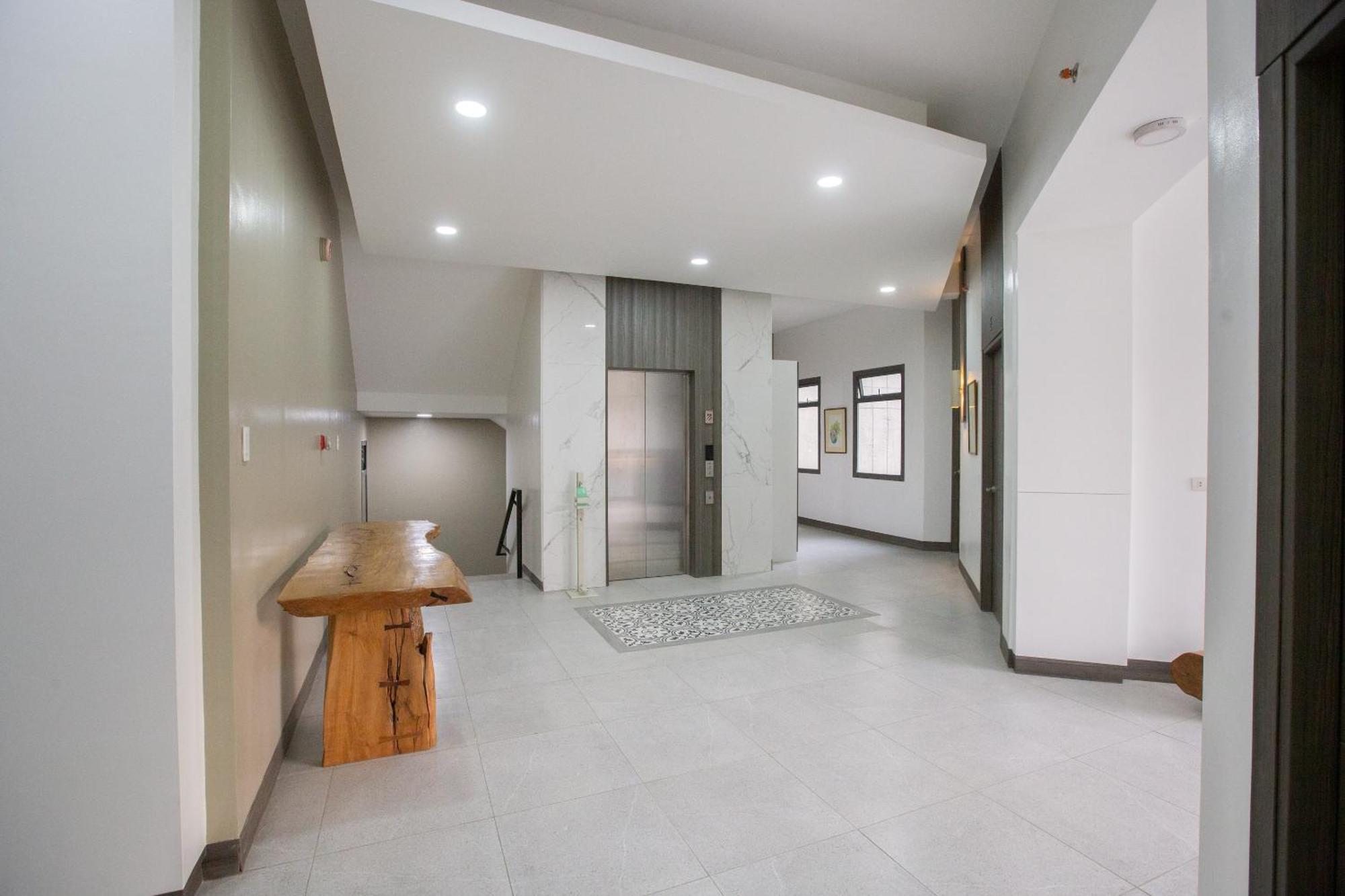 Casa Lily Hotel Quezon City Exterior photo