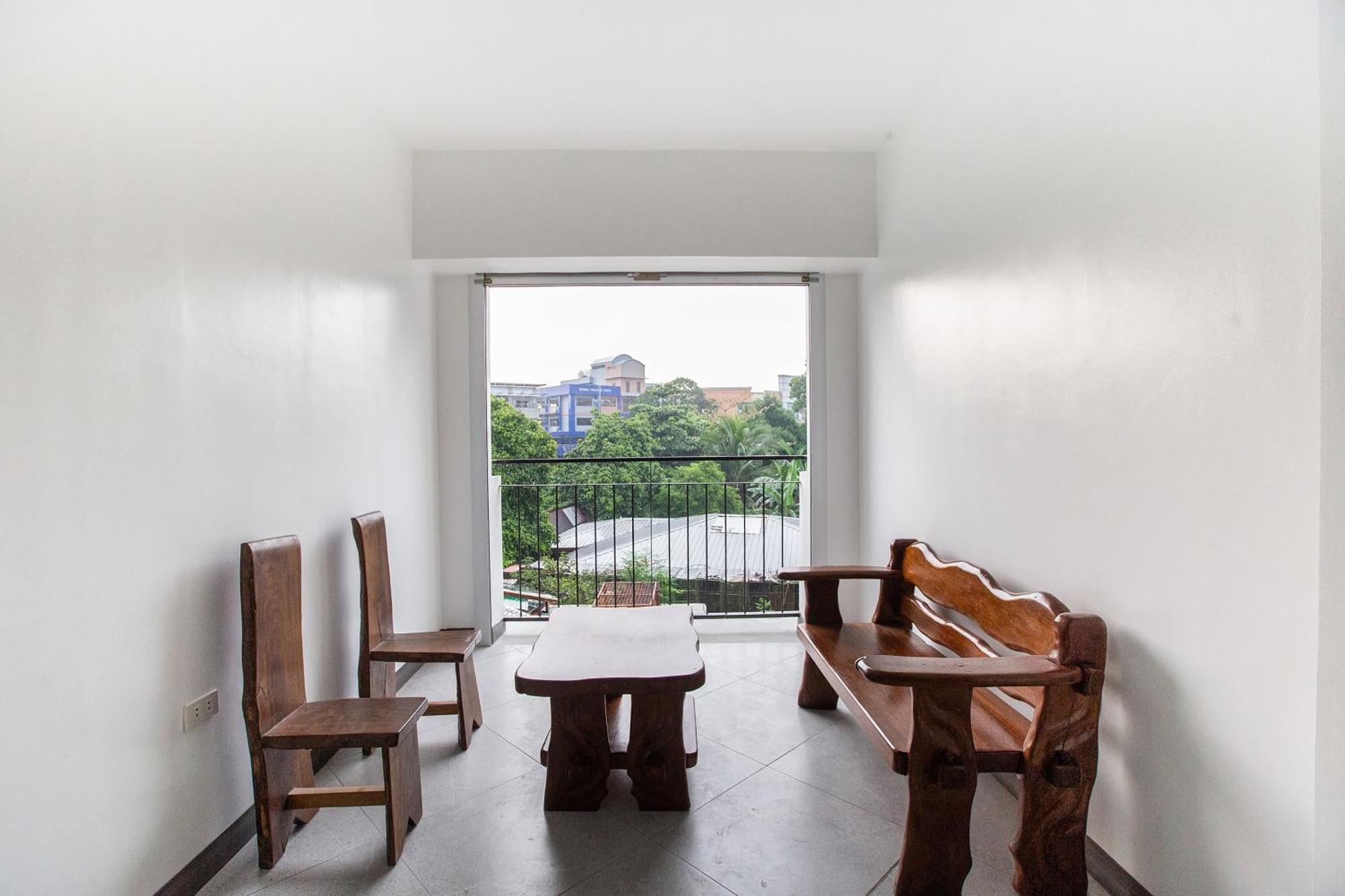 Casa Lily Hotel Quezon City Exterior photo