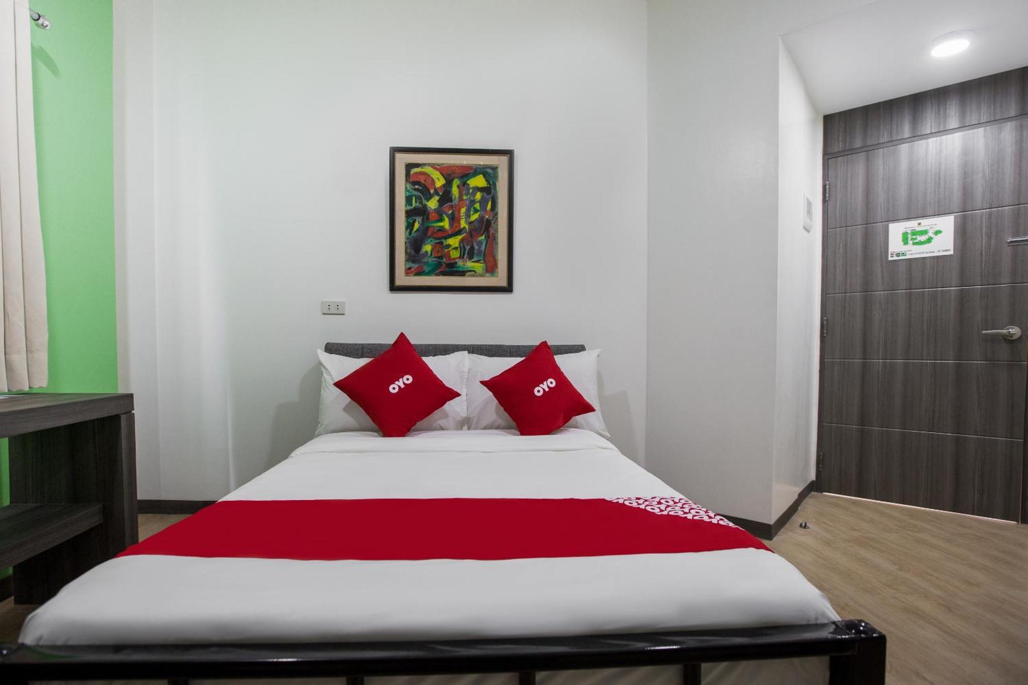 Casa Lily Hotel Quezon City Exterior photo